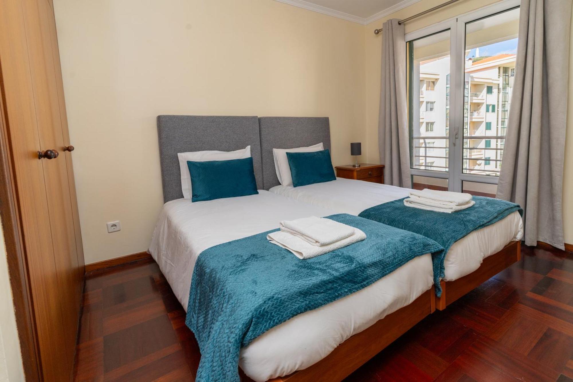 Apartamento Vista Azul ฟุงชาล ภายนอก รูปภาพ